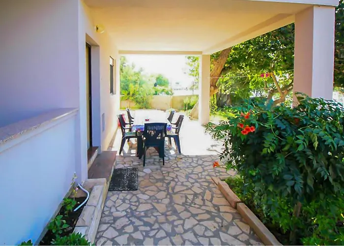 Apartment Beautiful In With Wifi Dinjiska